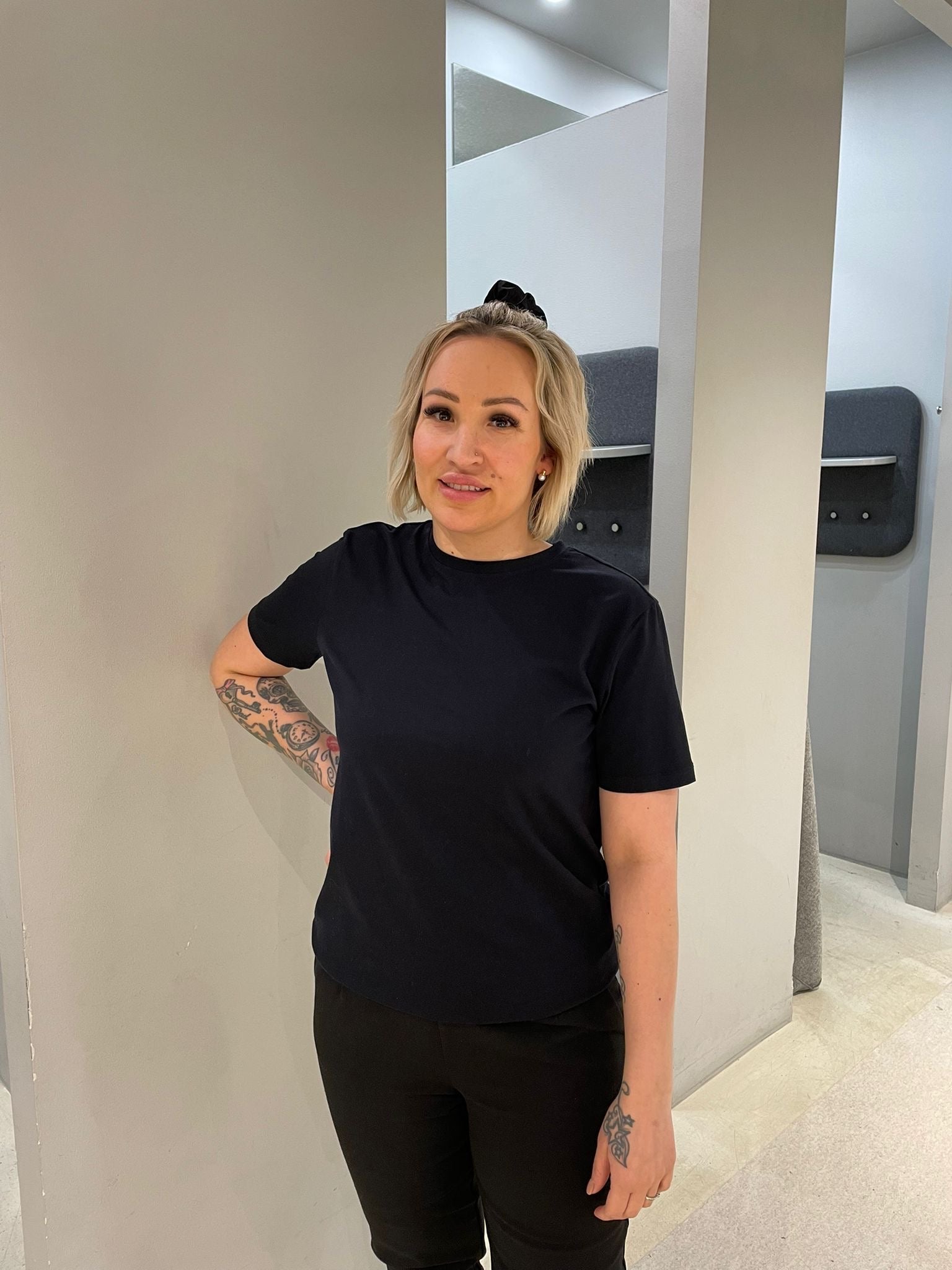 VINORA T-Shirt - Black Beauty